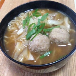 玉ねぎとエリンギの肉団子ラーメン♪